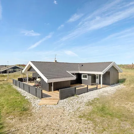 Stunning In Hvide Sande With Wifi Bjerregard