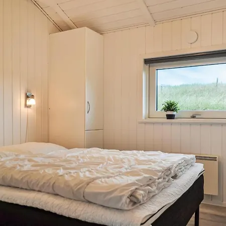 Casa de Férias Nice Home In Hvide Sande With Sauna Bjerregård