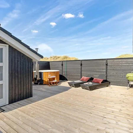 Casa de Férias Nice Home In Hvide Sande With Sauna *